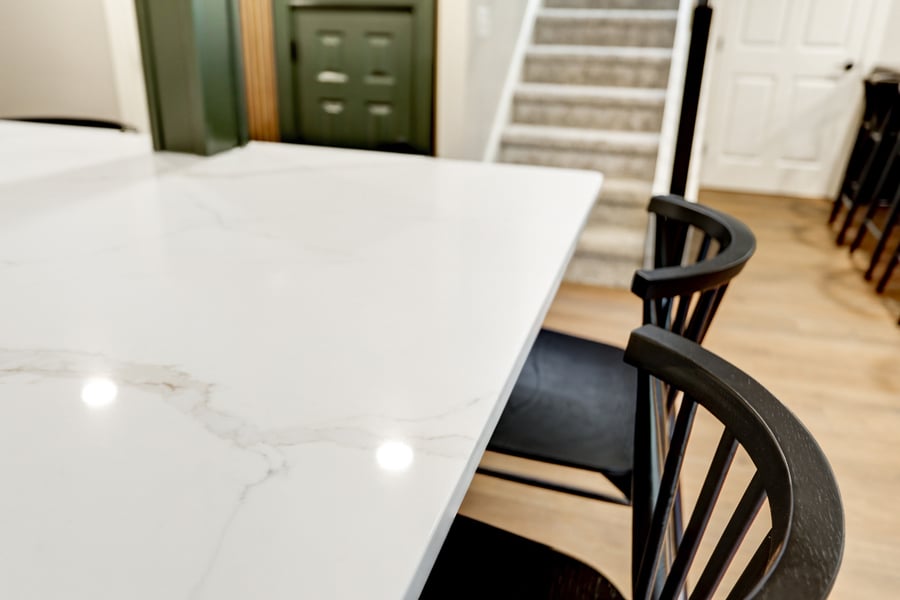 Quartz countertop in basement bar 