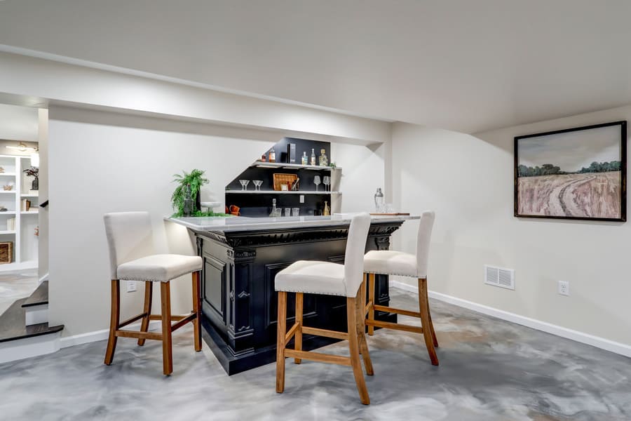 Elizabethtown Basement Remodel with bar