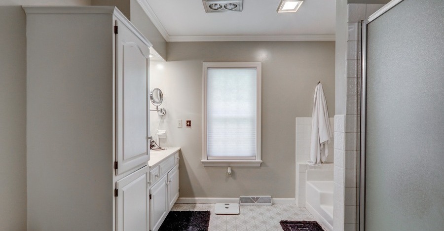 Lancaster Primary Bathroom Remodel before