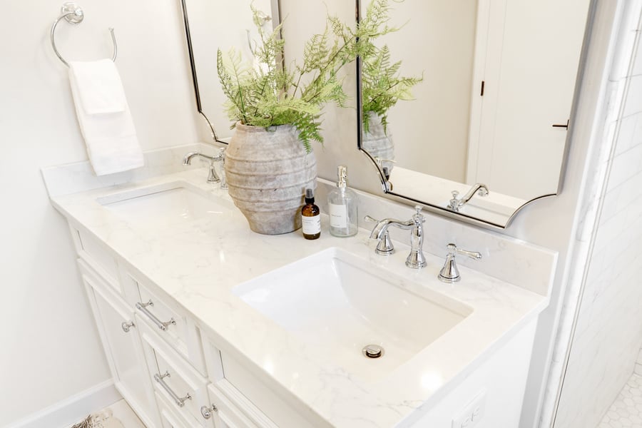 Lititz Master Bathroom Remodel with quartz countertop