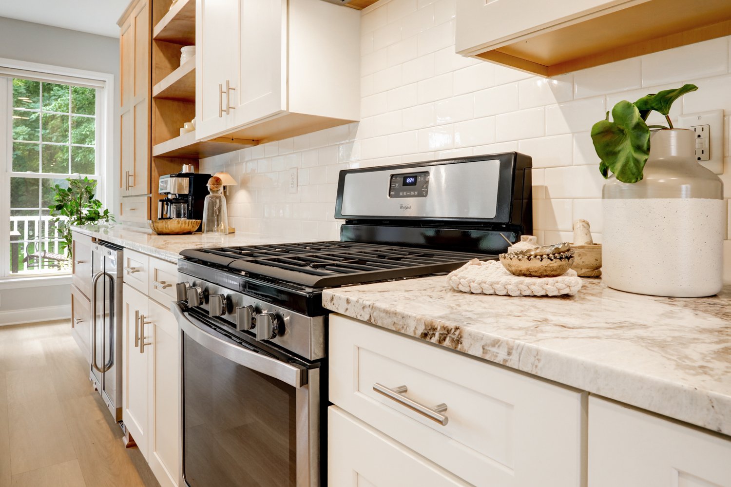 lancaster kitchen remodel with granite countertop