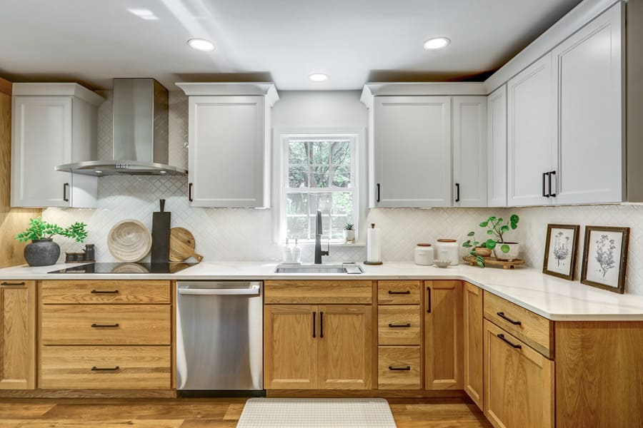 Landisville Kitchen remodel with two toned cabinets and matte back hardware