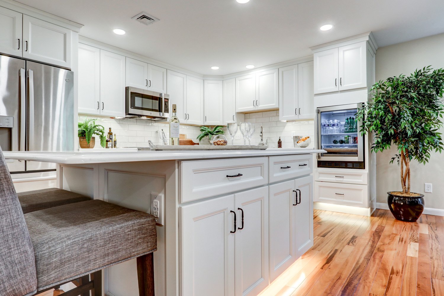  Leola Kitchen Remodel with island with seating