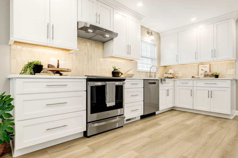 white shaker cabinets in New Holland Kitchen remodel