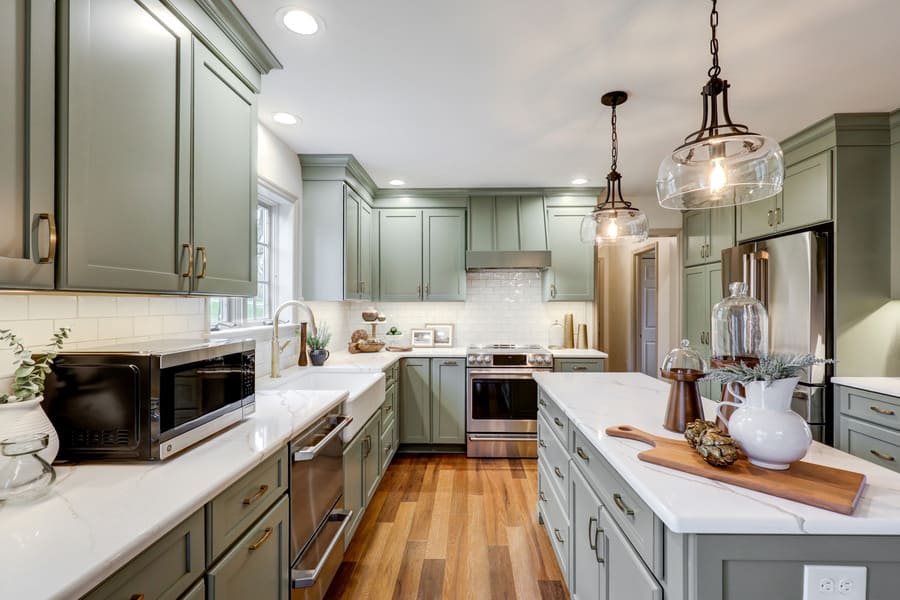 Strasburg Kitchen remodel with quartz countertops