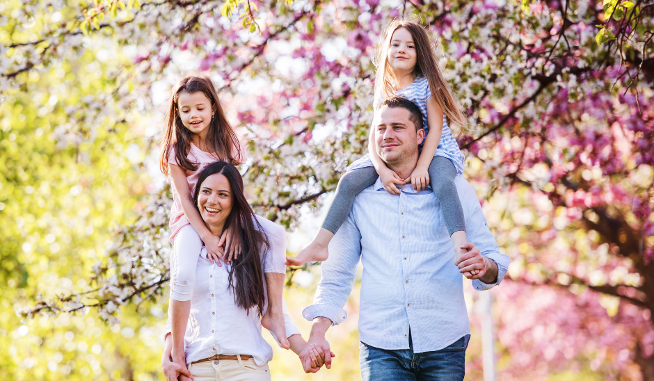 Family enjoYing springtime in Lancaster, PA