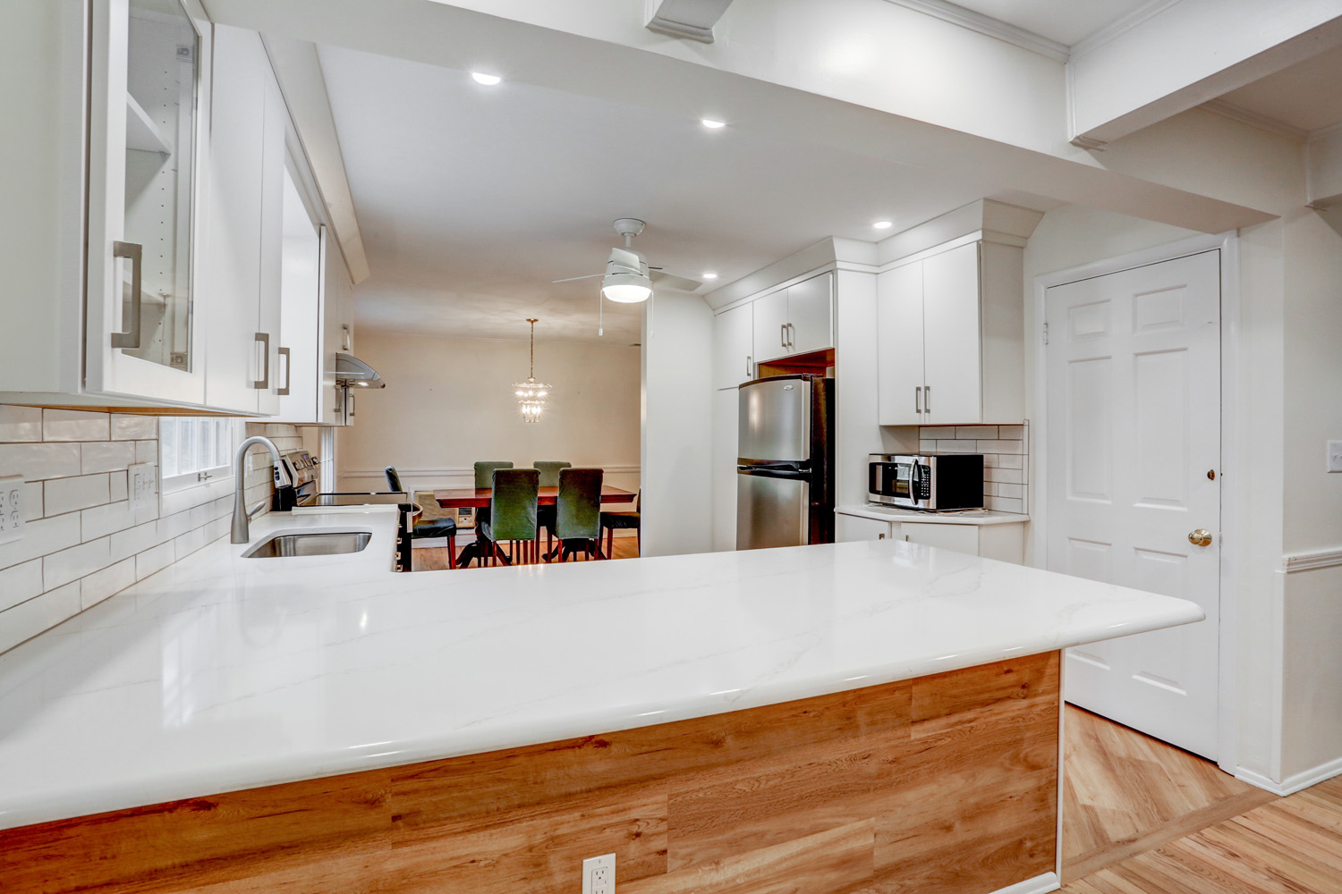 Kitchen Peninsula with Quartz top in Bloomingdale Kitchen Remodel