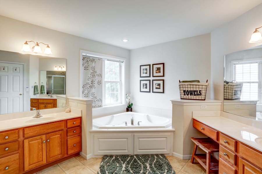 Landisville Master Bathroom before Remodel