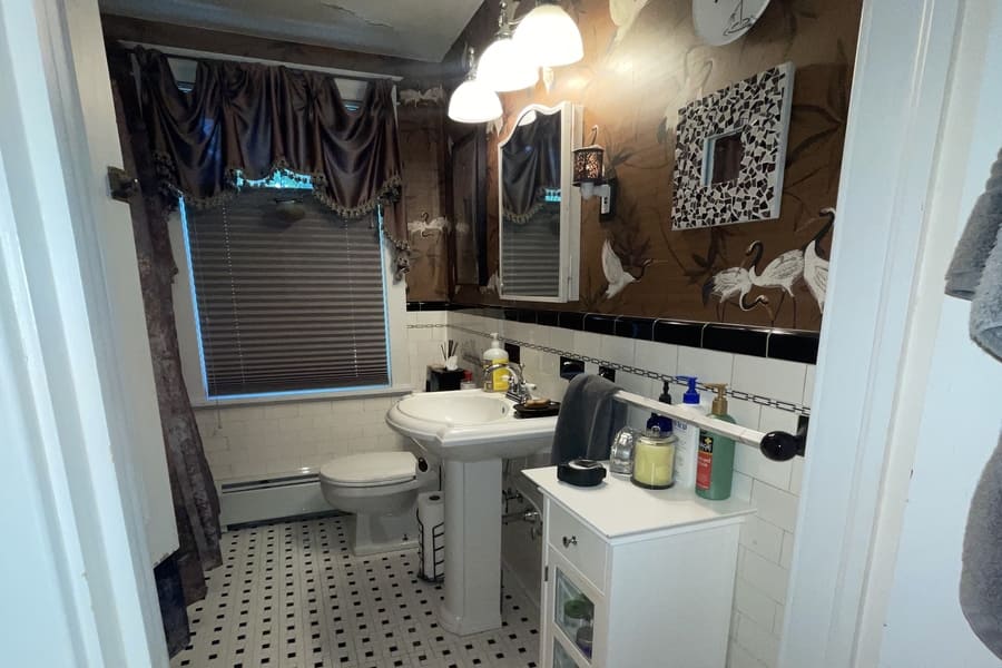 Manheim Township Bathroom Remodel Before