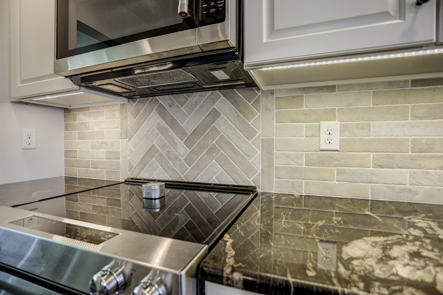 Beige Tile Backsplash in Manheim Township Kitchen Remodel