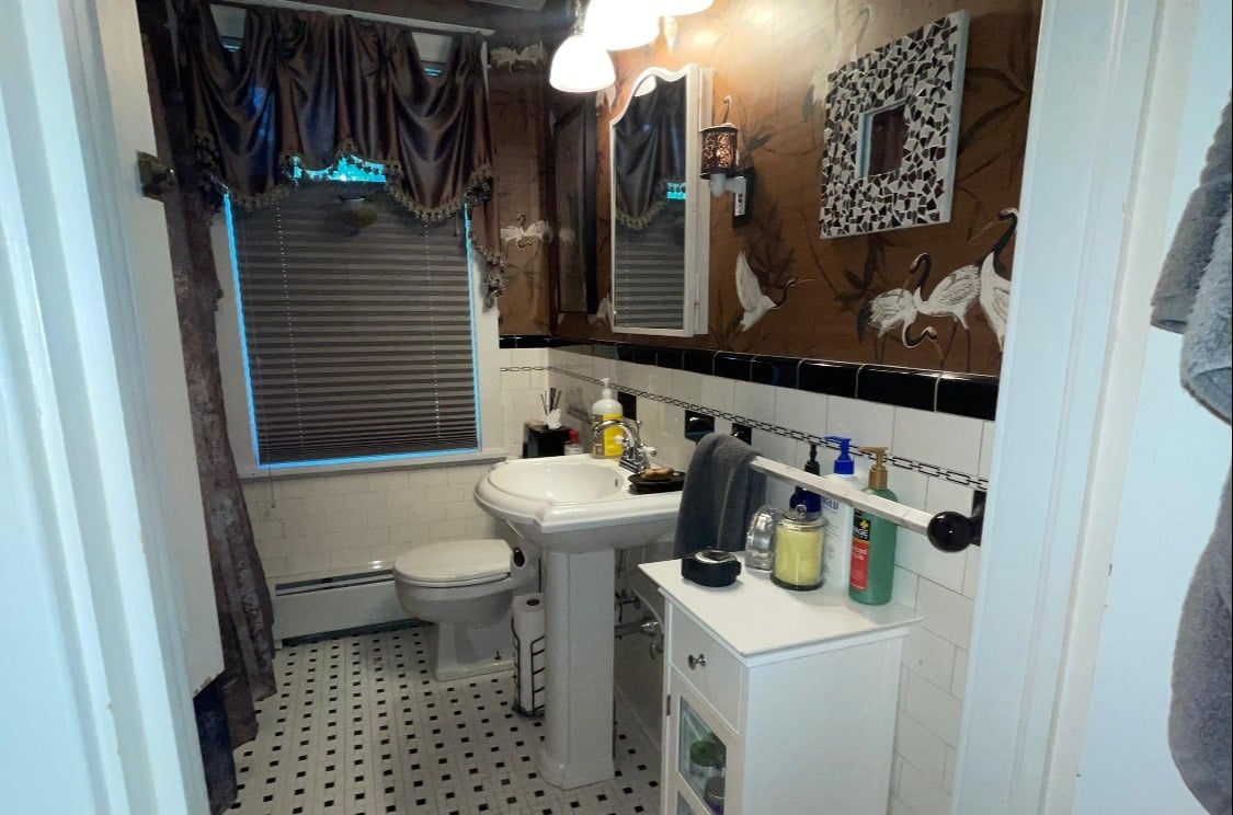 Manheim Township Bathroom Remodel Before