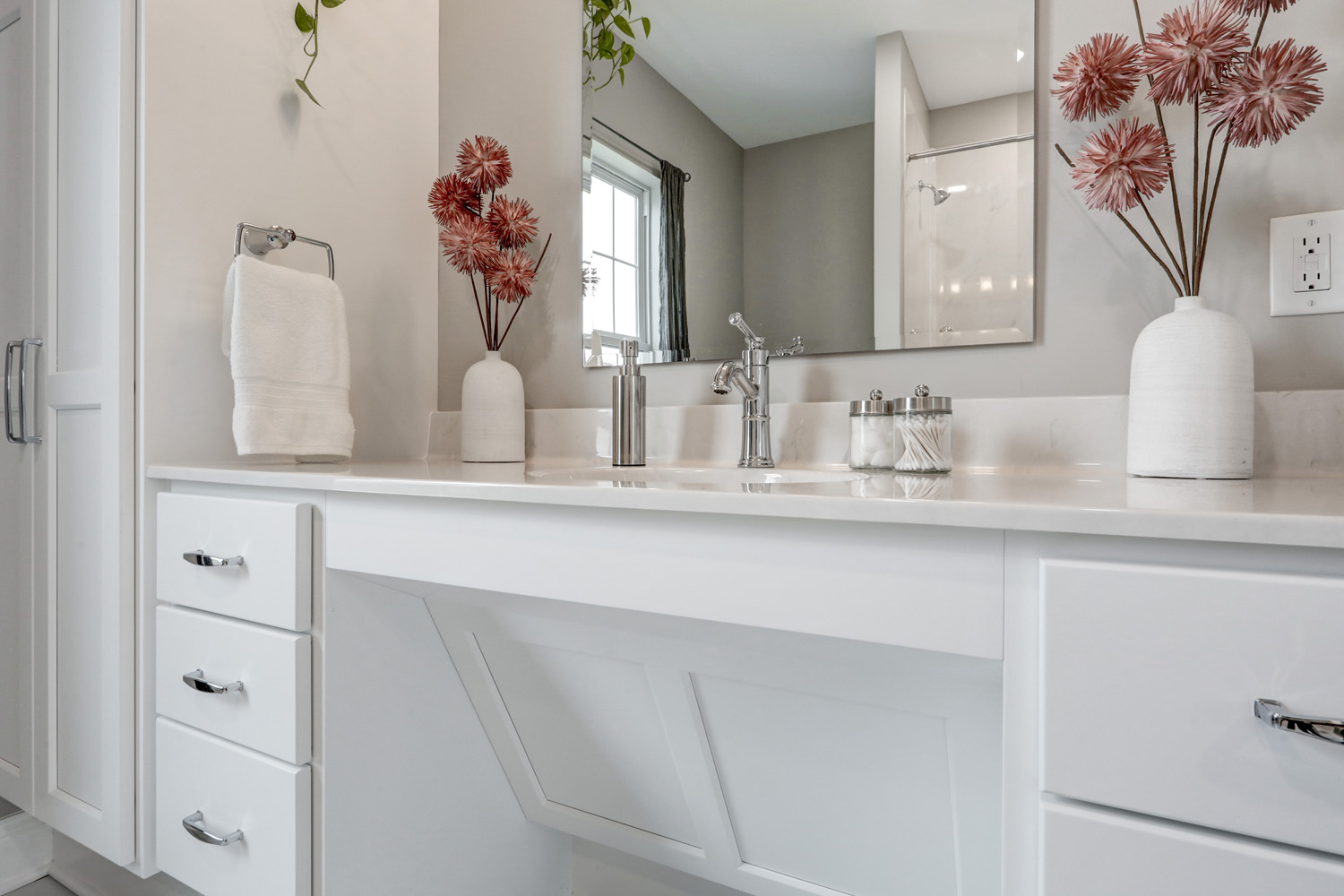 Custom vanity in lebanon bathroom