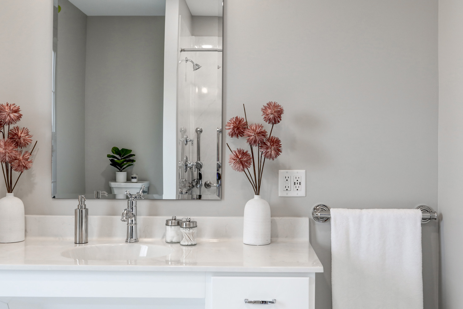 vanity with marble top in lebanon bathroom