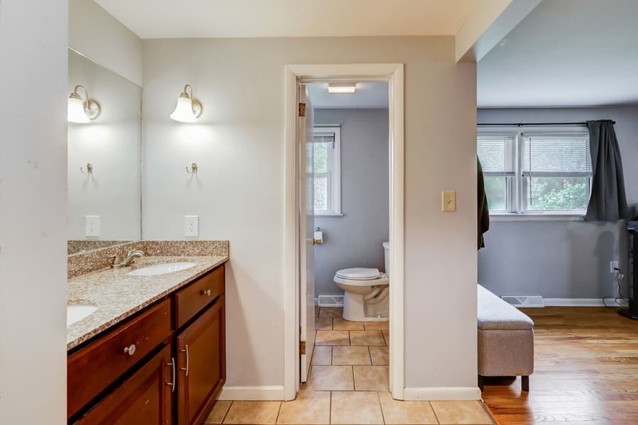 Manheim Township Primary Bathroom before remodel