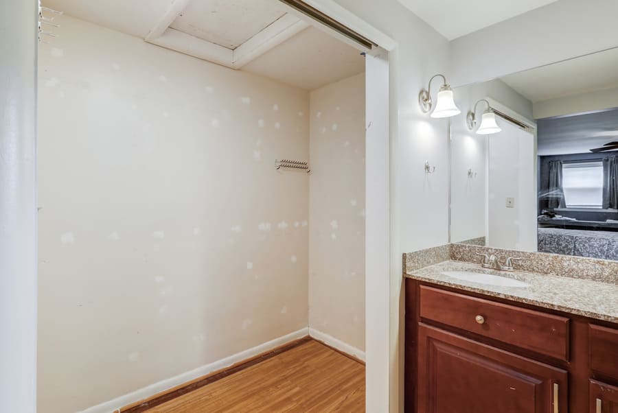 Manheim Township Primary Bathroom before Remodel