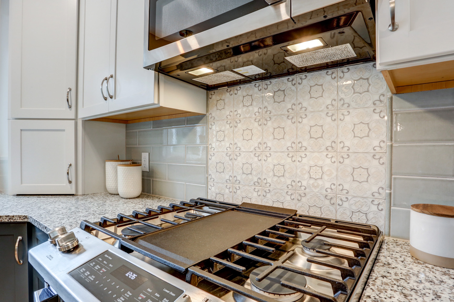 New Range with Backsplash Design in Warwick Township Kitchen Remodel