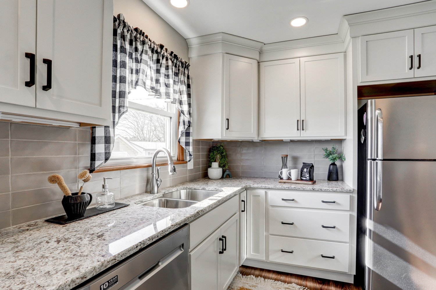 White cabinets in Paradise Kitchen Remodel