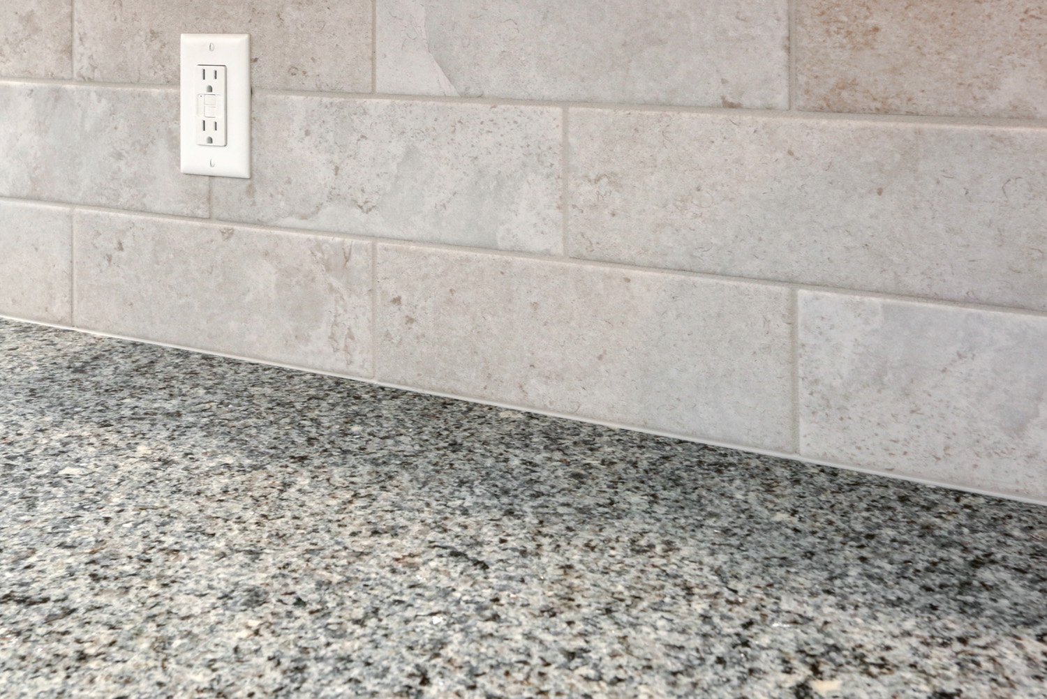 white brick backsplash in Lititz Kitchen Remodel