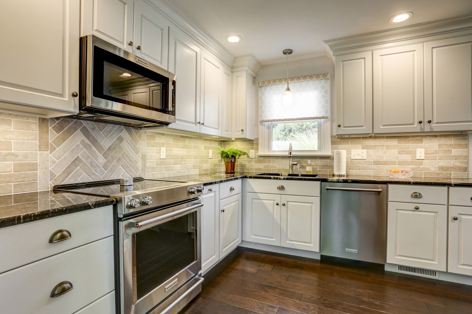 Kitchen remodel with granite countertops in Lancaster PA