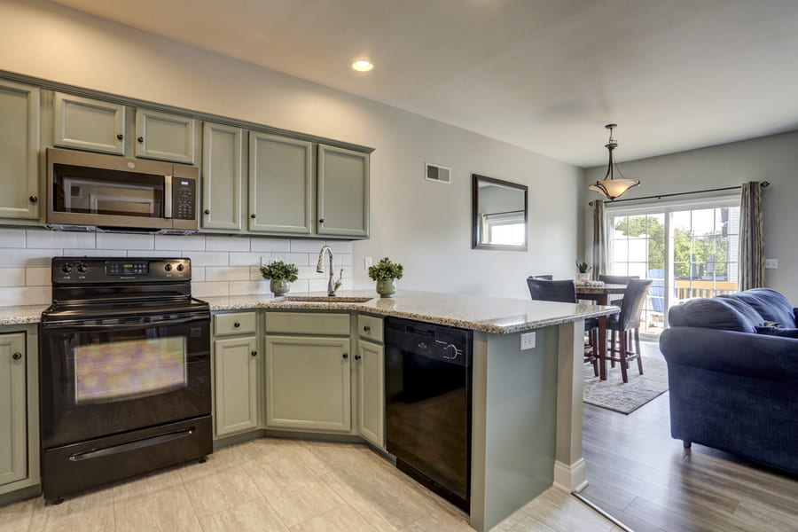 Lancaster kitchen remodel with peninsula