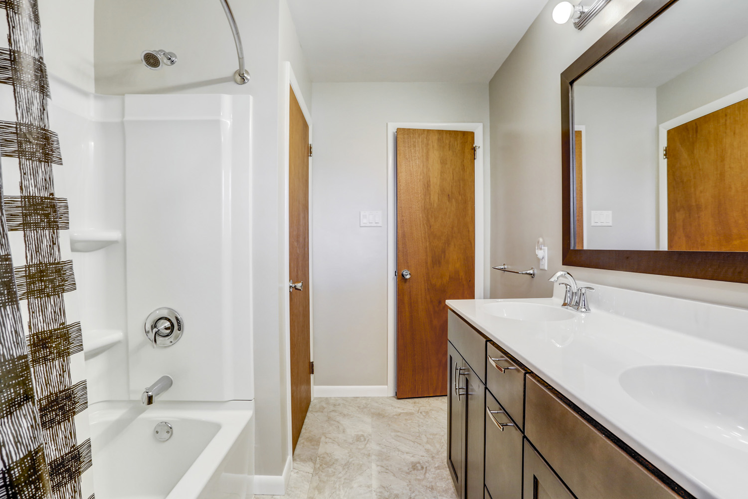 Bathtub in Manheim Township Bathroom Remodel